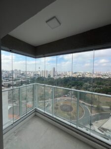 Envidraçamento; sacada;